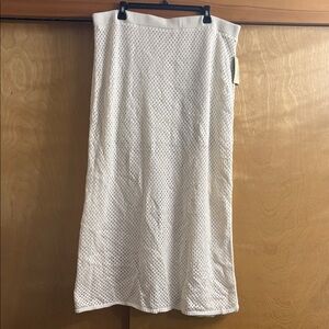 NWT Universal Thread Off White Maxi Sweater Skirt In Size XXL